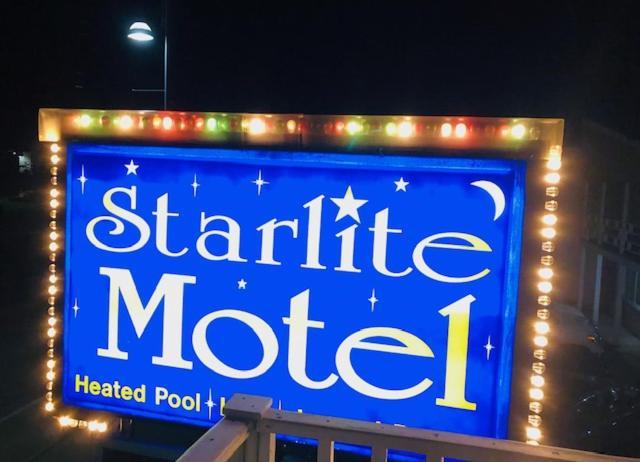 Starlite Motel Wisconsin Dells Ngoại thất bức ảnh